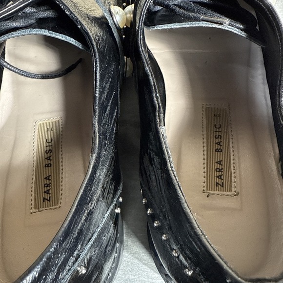 Zara Patent Leather Shoes Women Size 39, 8 Black Stud Pearl Oxford Lug Sole Prep - Picture 7 of 7